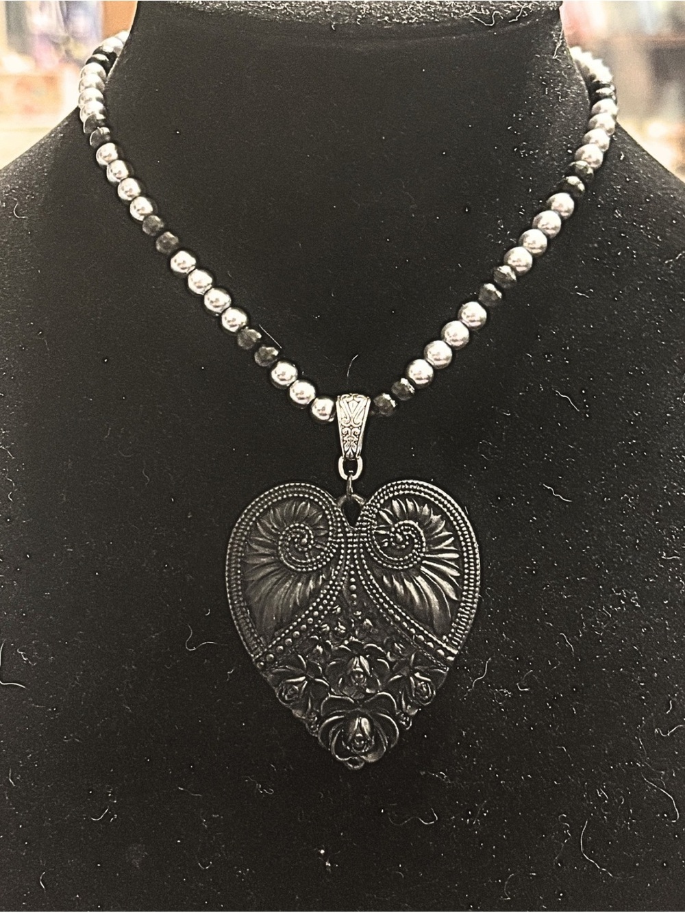 Vintage-Inspired Black Heart Pendant Necklace